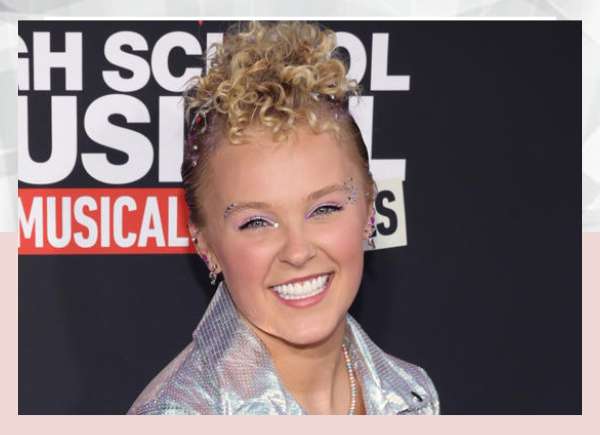 JoJo Siwa Discusses How She Discovered She Was Gay in a Trending TikTok Video