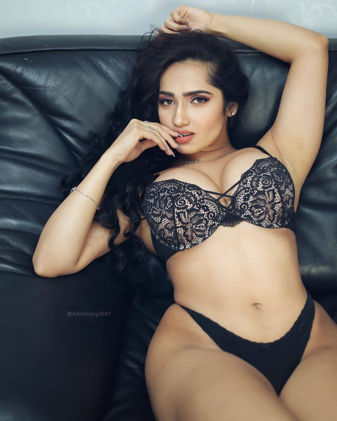 aditi mistry hot images.